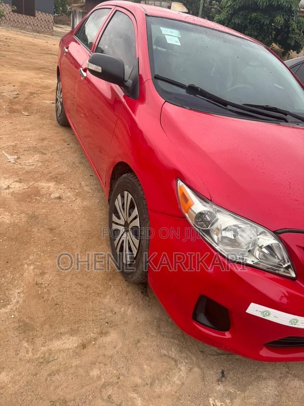 Toyota Corolla 2010 Red
