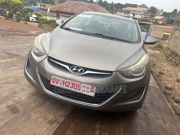 Hyundai Elantra SE 4dr Sedan (1.8L 4cyl 6A) 2015 Brown