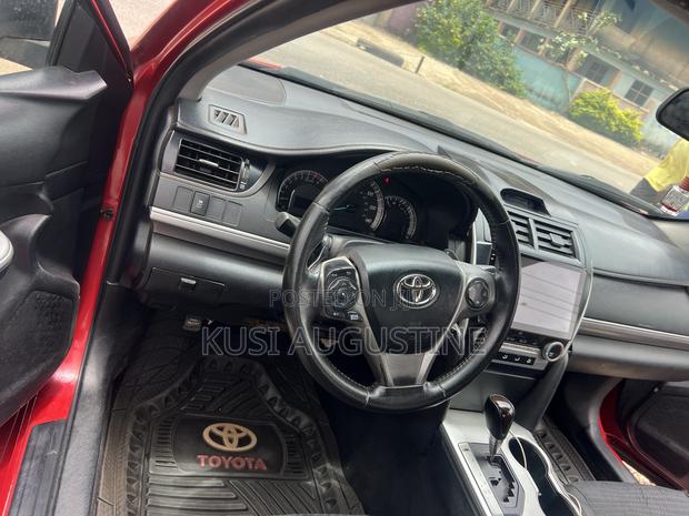 Toyota Camry SE 4dr Sedan (2.5L 4cyl 6A) 2013 Red