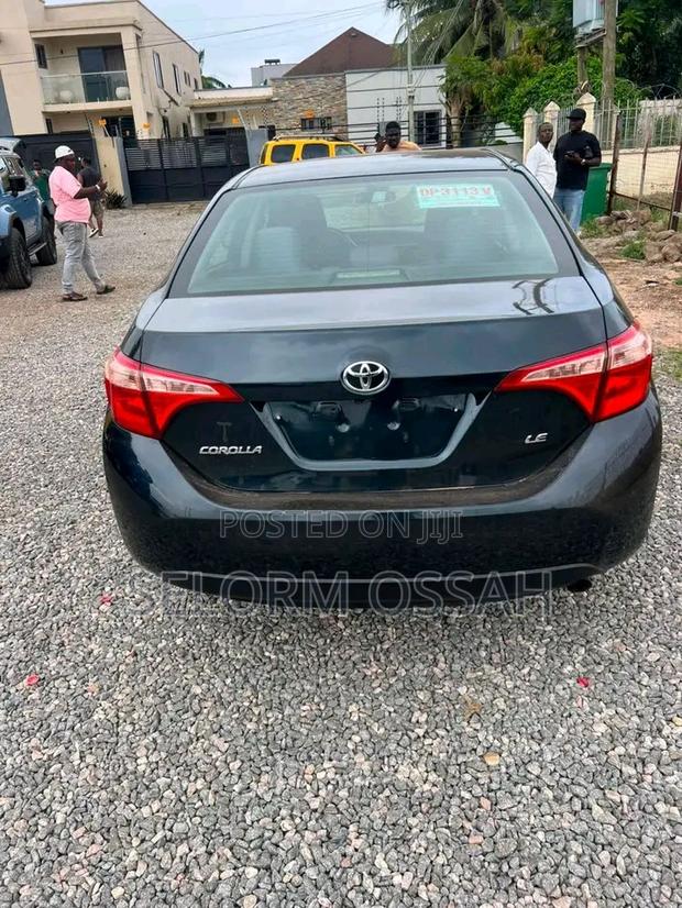 Toyota Corolla 2018 Black