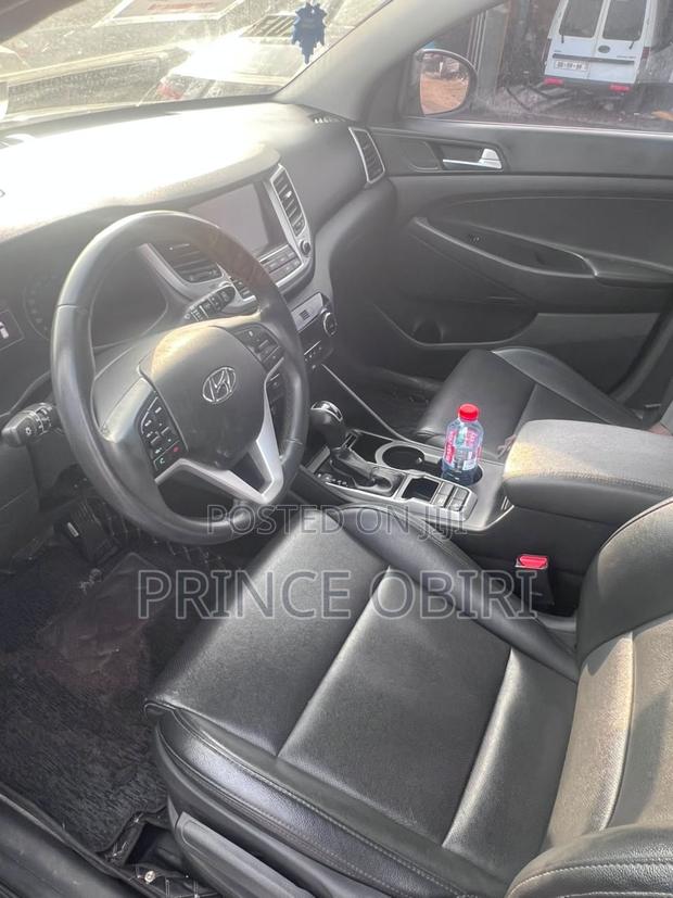 Hyundai Tucson Limited AWD 2017 Black