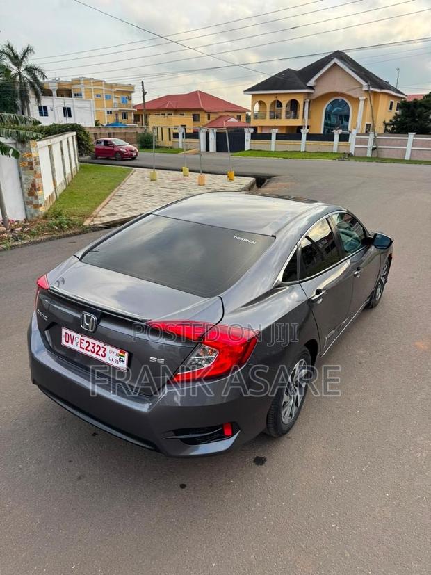 Honda Civic LX Sedan 2018 Gray