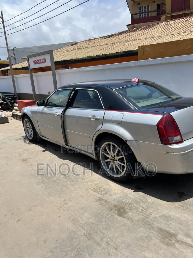 Chrysler 300C SRT8 RWD 2010