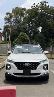 Hyundai Santa Fe 2019 White for sale