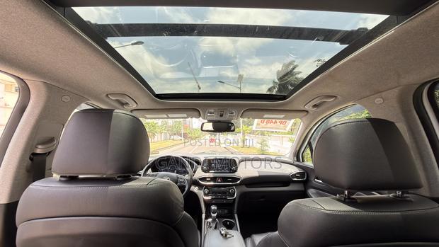 Hyundai Santa Fe 2019 White