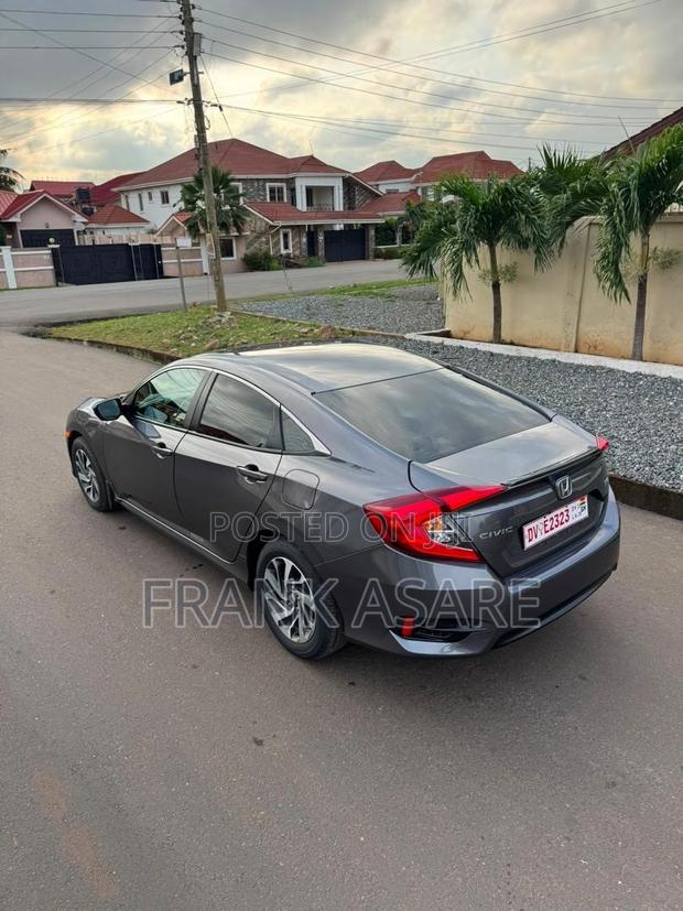 Honda Civic LX Sedan 2018 Gray