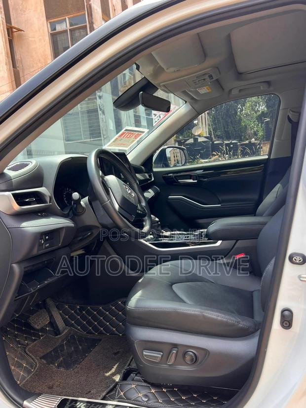 New Toyota Highlander 2023 White
