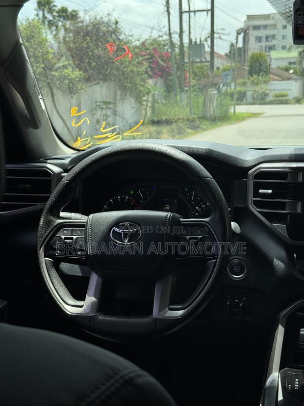 Toyota Tundra SR5 2022 Green