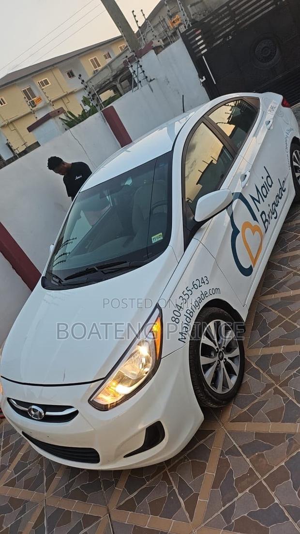 Hyundai Accent SE Sedan 2017 White