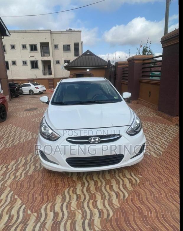 Hyundai Accent SE Sedan 2017 White