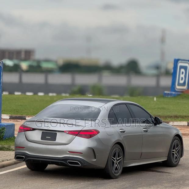 Mercedes-Benz C300 2023 Gray