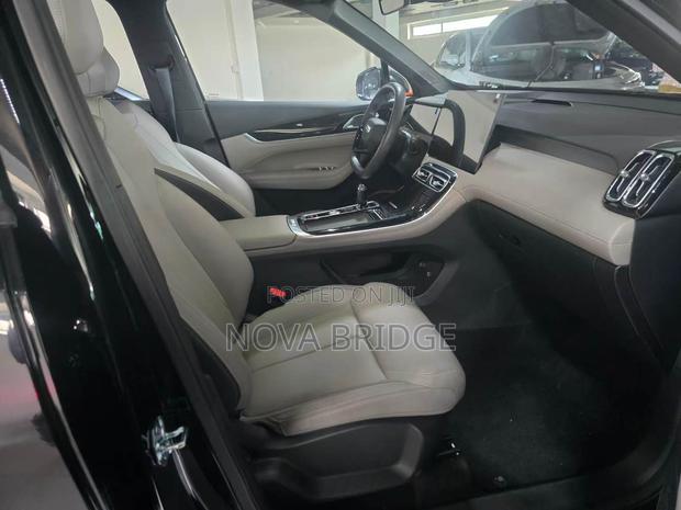 New Geely Boyue 2025 Black