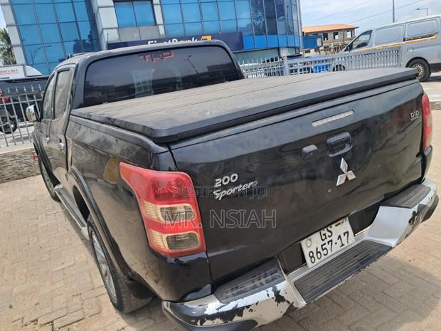 Mitsubishi L200 2016 Black