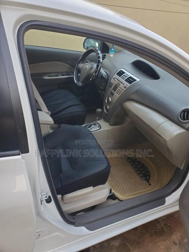 Toyota Belta 2010 White