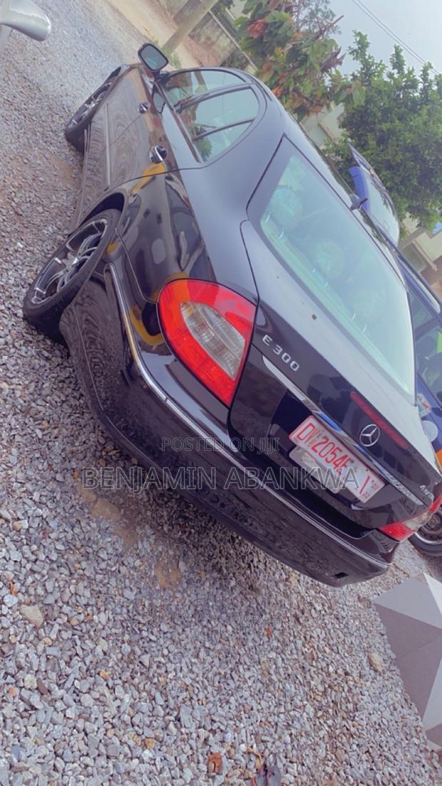 Mercedes-Benz E300 2006 Black
