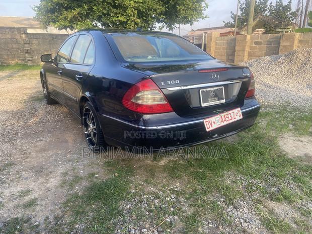Mercedes-Benz E300 2006 Black