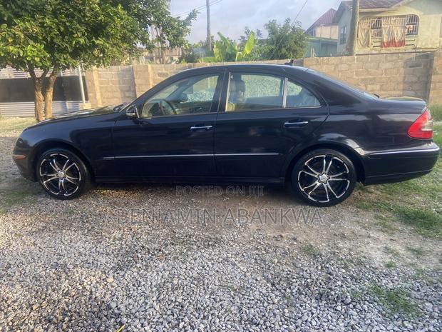 Mercedes-Benz E300 2006 Black