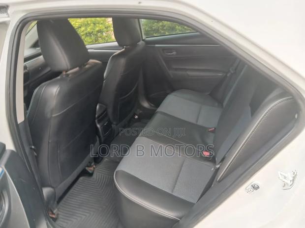 Toyota Corolla 2015 White