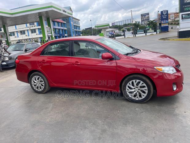Toyota Corolla LE 4dr Sedan (1.8L 4cyl 4A) 2013 Red