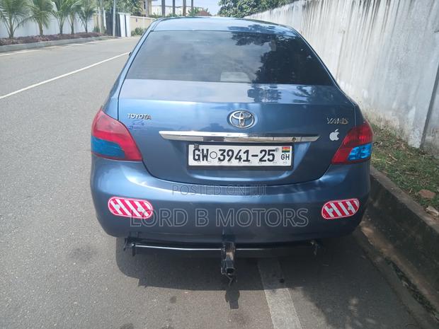 Toyota Yaris 2010 Blue