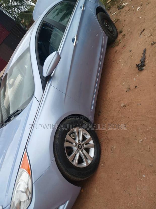 Hyundai Sonata 2012 Blue