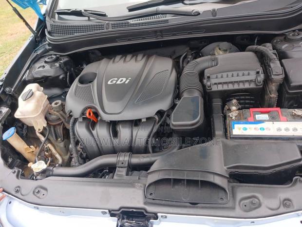 Hyundai Sonata 2012 Blue