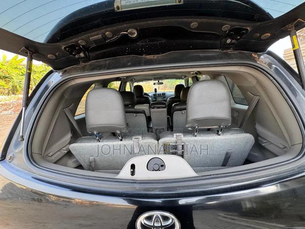 Toyota Highlander 3.5L 4WD 2013 Black