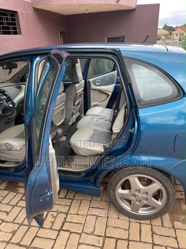 Nissan Almera 2009 Blue