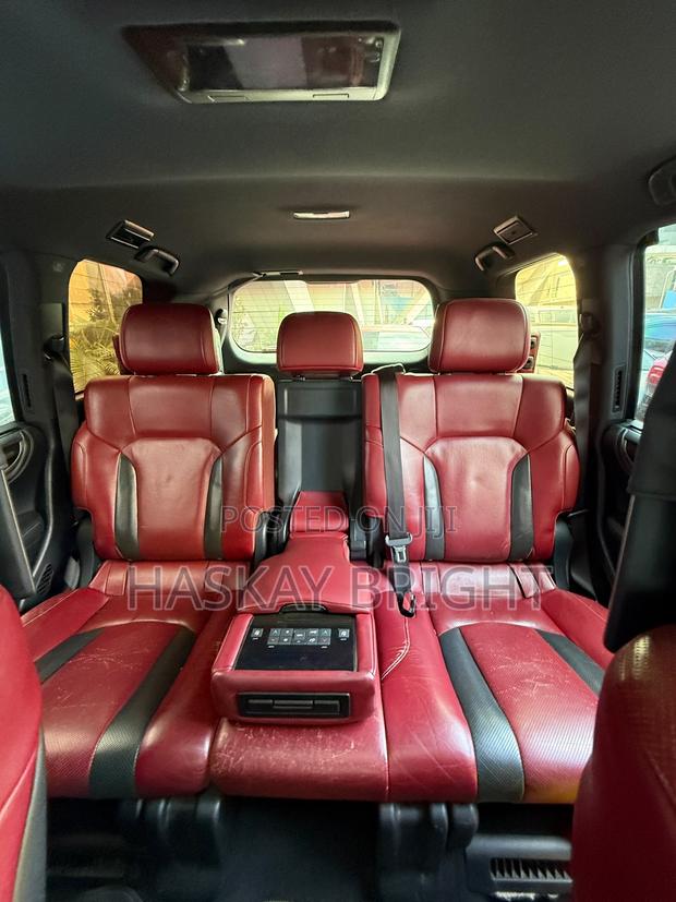 Lexus LX 2019 Black