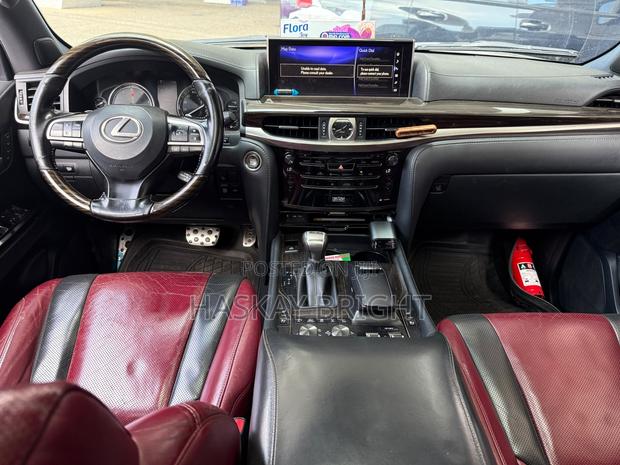 Lexus LX 2019 Black