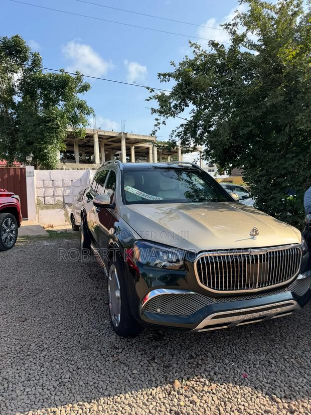 Mercedes-Benz Maybach GLS GLS 600 AWD 2023 Gold