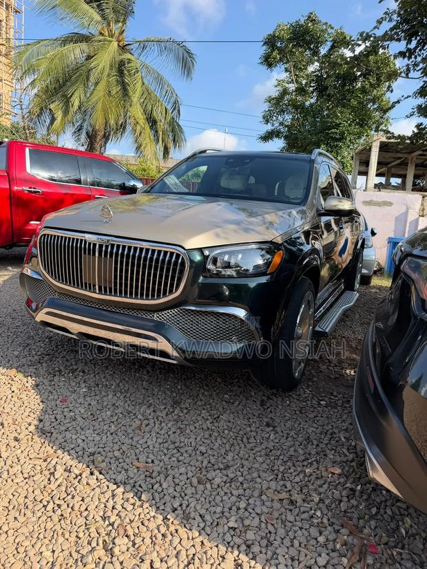 Mercedes-Benz Maybach GLS GLS 600 AWD 2023 Gold