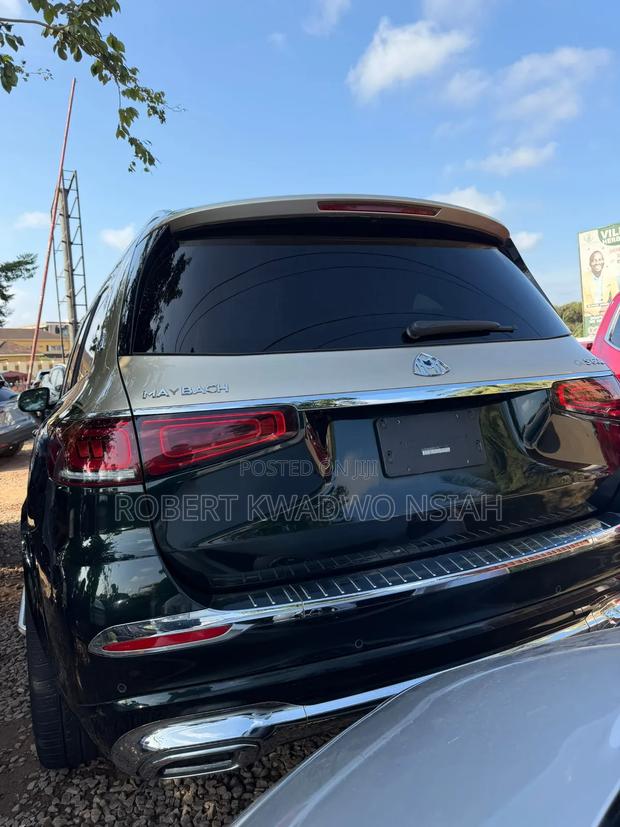 Mercedes-Benz Maybach GLS GLS 600 AWD 2023 Gold
