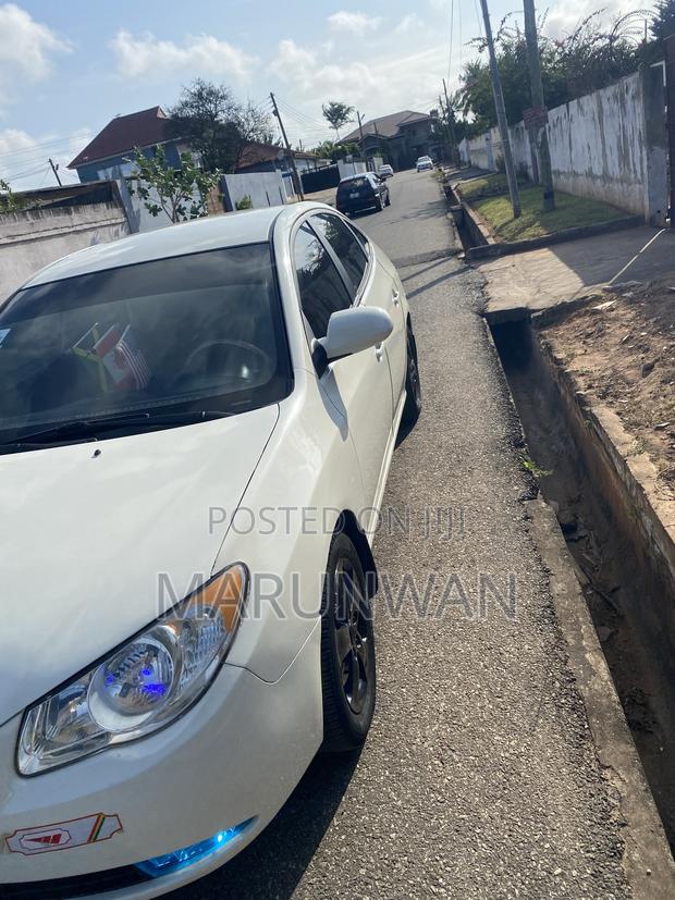 Hyundai Elantra 2008 White