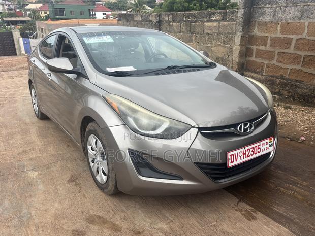 Hyundai Elantra SE 4dr Sedan (1.8L 4cyl 6A) 2015 Brown
