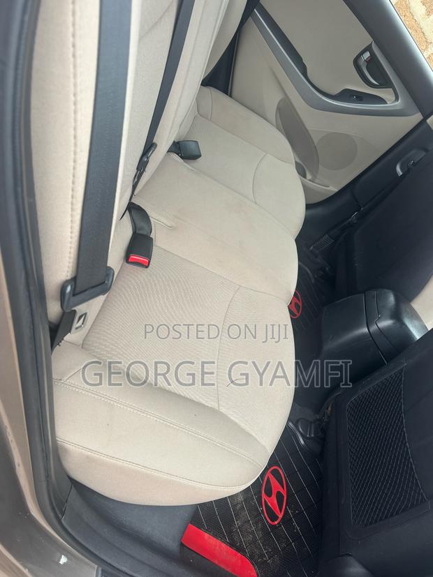 Hyundai Elantra SE 4dr Sedan (1.8L 4cyl 6A) 2015 Brown