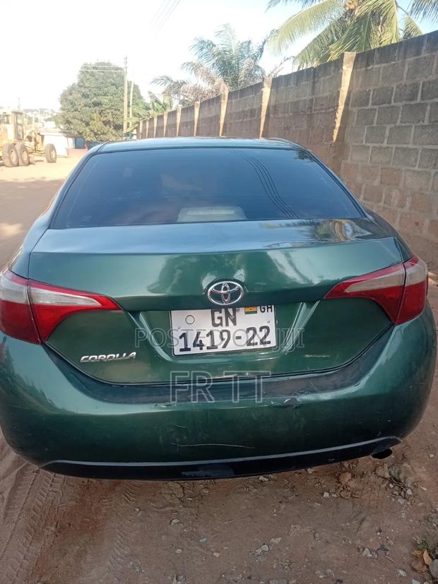 Toyota Corolla 2015 Green