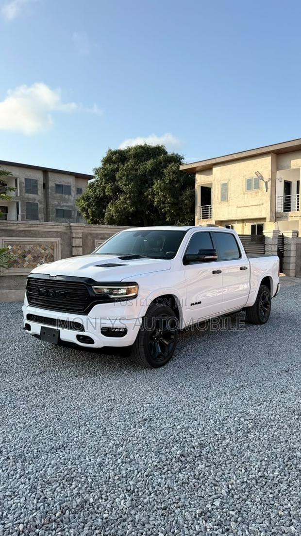 Dodge RAM 2023 White