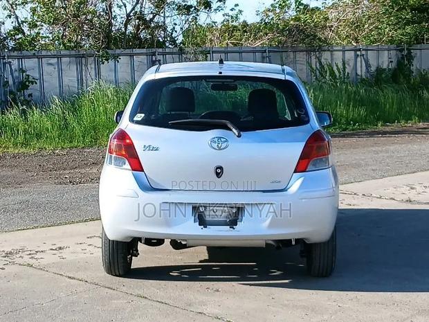 Toyota Vitz 2020 Silver