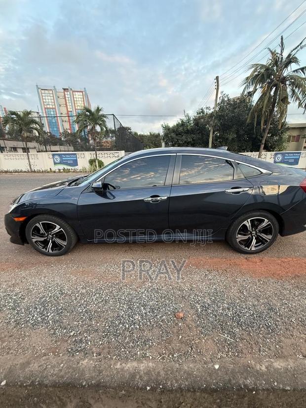 Honda Civic 2016 Blue