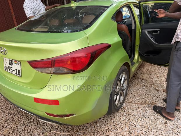 Hyundai Elantra SE 4dr Sedan (1.8L 4cyl 6M) 2015 Green