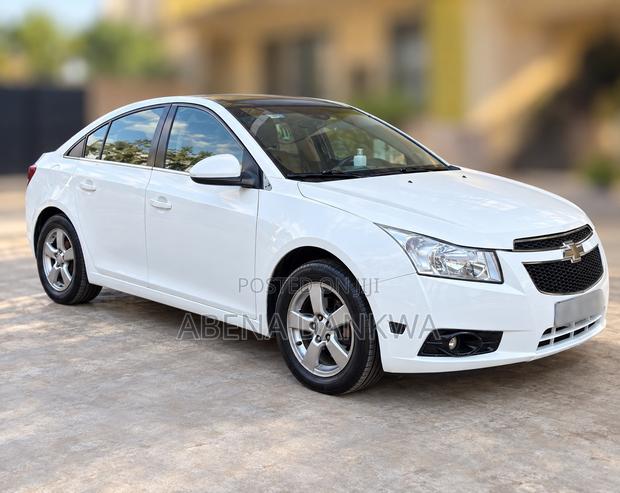 Chevrolet Cruze 2011 White