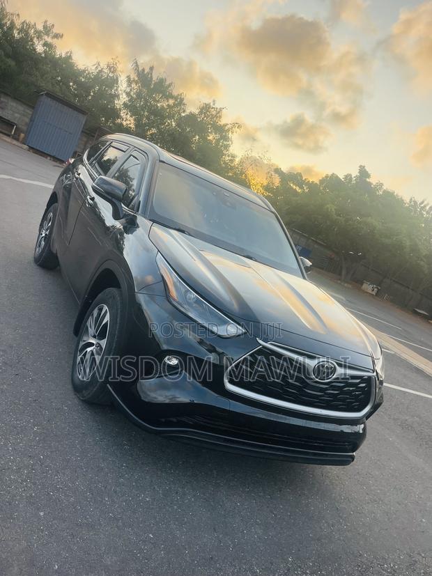 Toyota Highlander 2023 Black