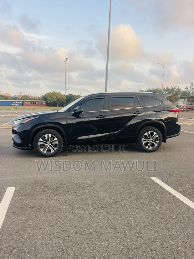 Toyota Highlander 2023 Black