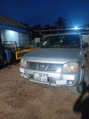 Nissan Hardbody 2016 Silver for sale