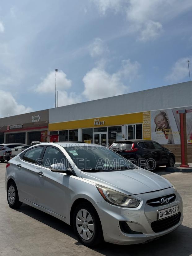 Hyundai Accent 2012 Gray