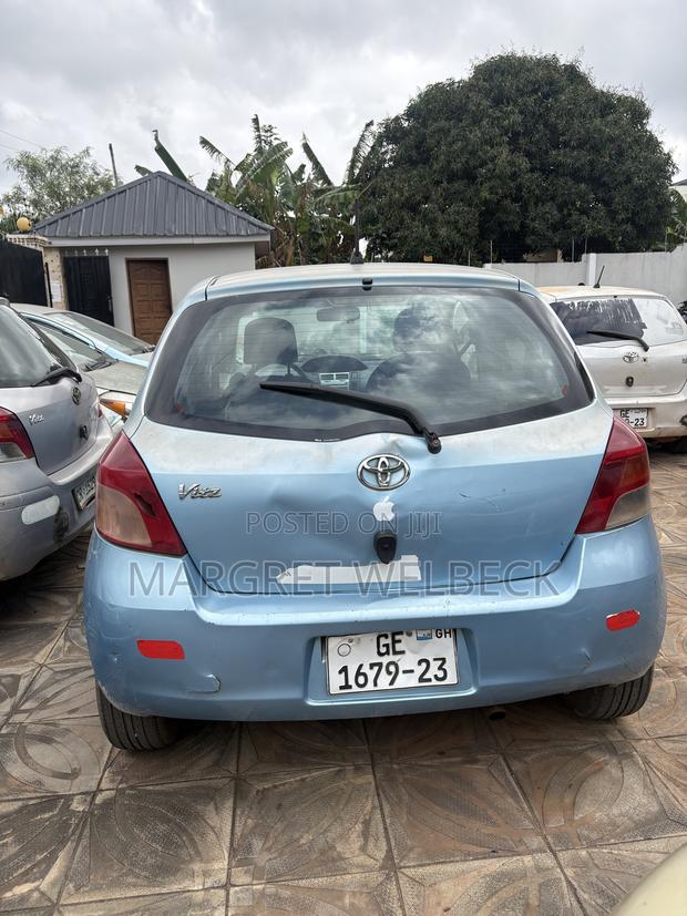 Toyota Vitz 1.5 FWD 3dr 2010 Blue