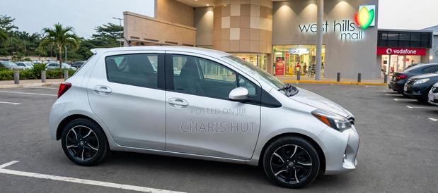 Toyota Yaris SE Hatchback 5dr 2015 Silver