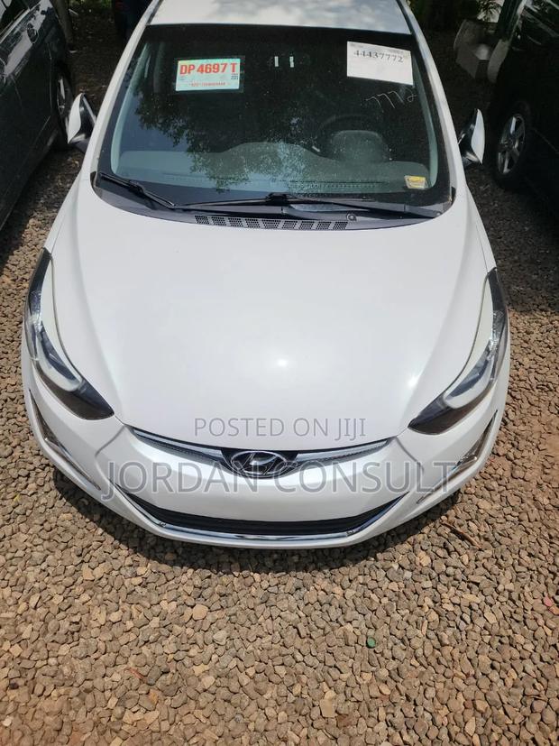 Hyundai Elantra 2016 White