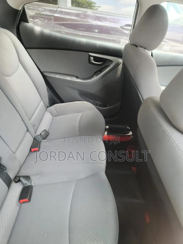 Hyundai Elantra 2016 White